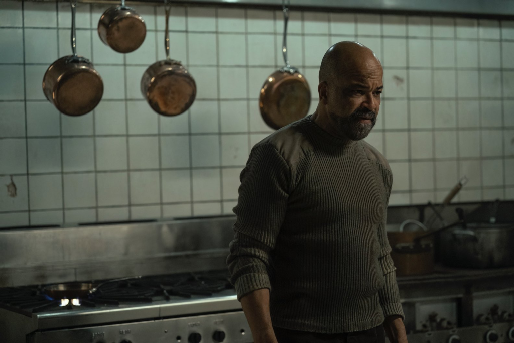 Isaac e o interrogátorio é uma das comparações entre o 4º episódio de The Last of Us e o jogo