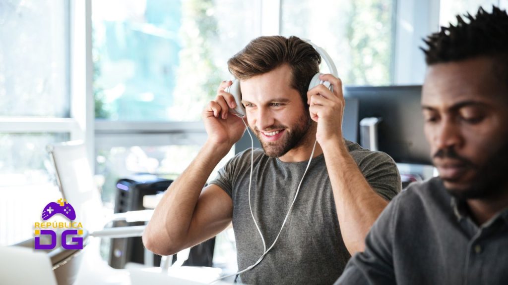 Headsets e headphones bons e baratos para usar no dia a dia